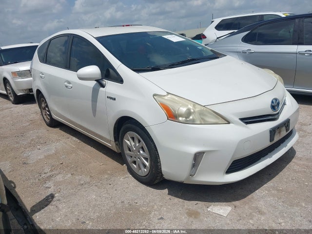 Salvage Toyota Prius v Image