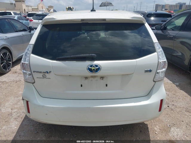 Toyota Prius v Three