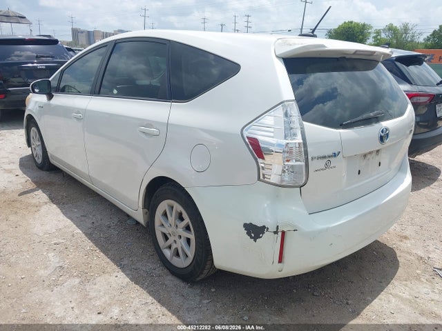 Toyota Prius v Three