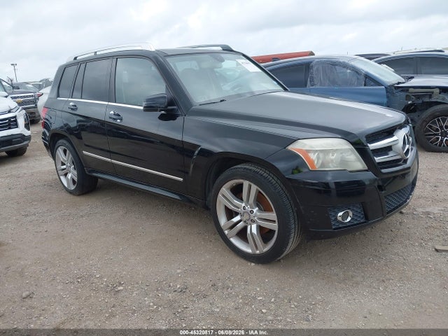 Salvage Mercedes-Benz GLK Image