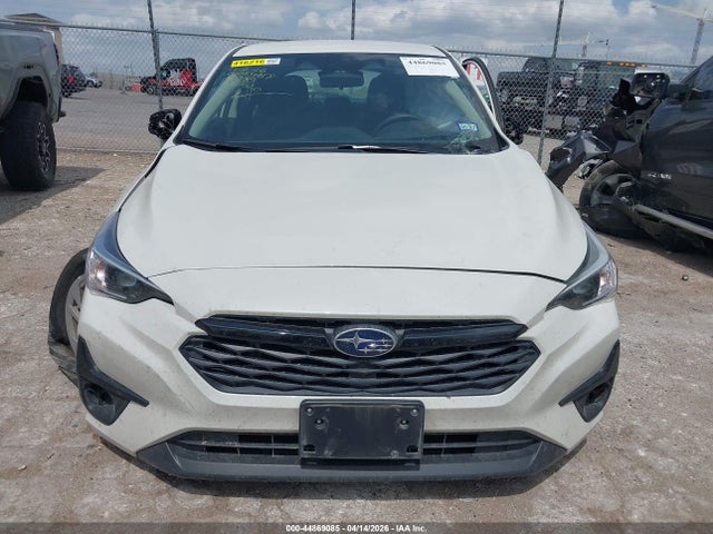 Subaru Impreza Base 5-door