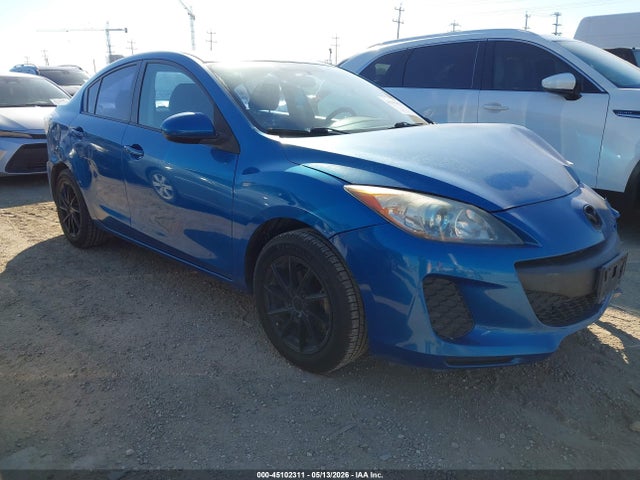 Salvage Mazda Mazda3 Image