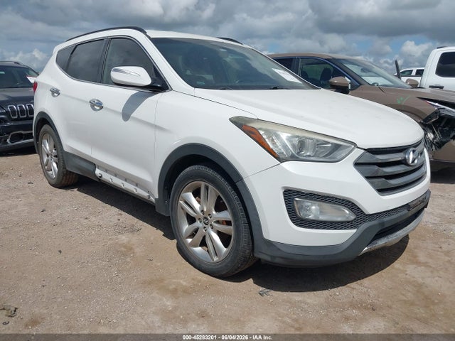 Salvage Hyundai SANTA FE Image