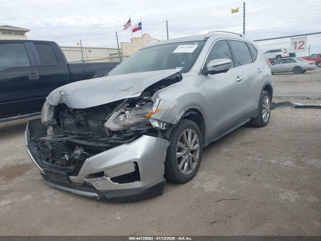 Nissan Rogue Sv