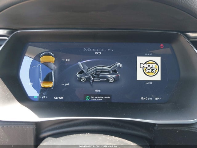 Tesla Model S P85