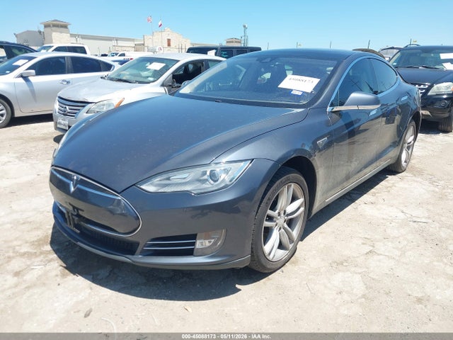 Tesla Model S P85
