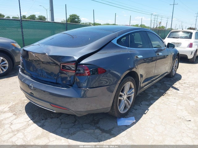 Tesla Model S P85