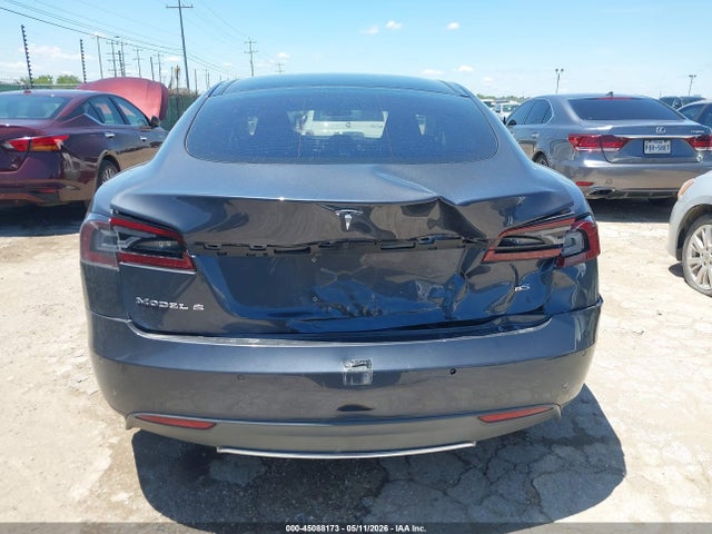 Tesla Model S P85