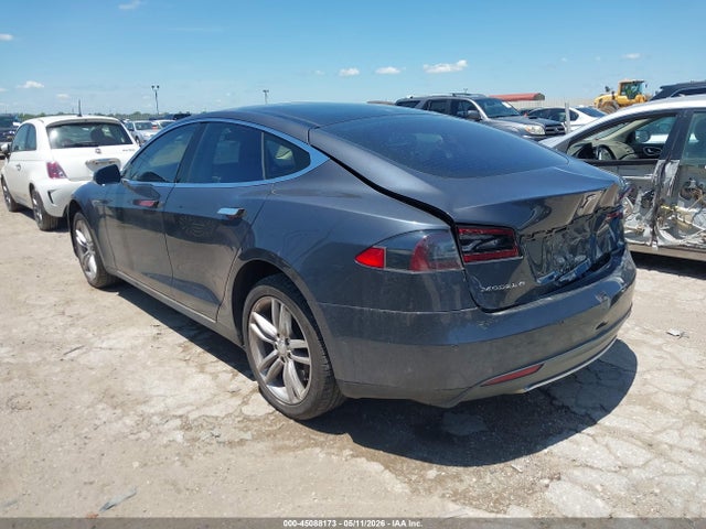 Tesla Model S P85
