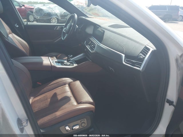 BMW X Series M50i