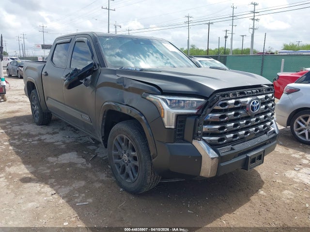 Salvage Toyota Tundra Image