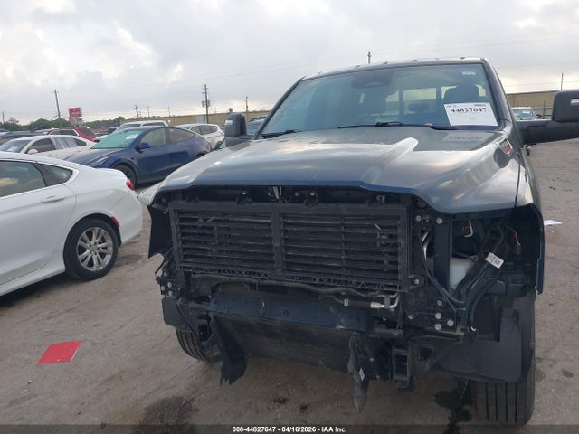 Ram 2500 Tradesman  4x4 6'4 Box