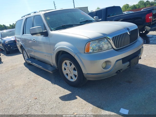 Salvage Lincoln Navigator Image