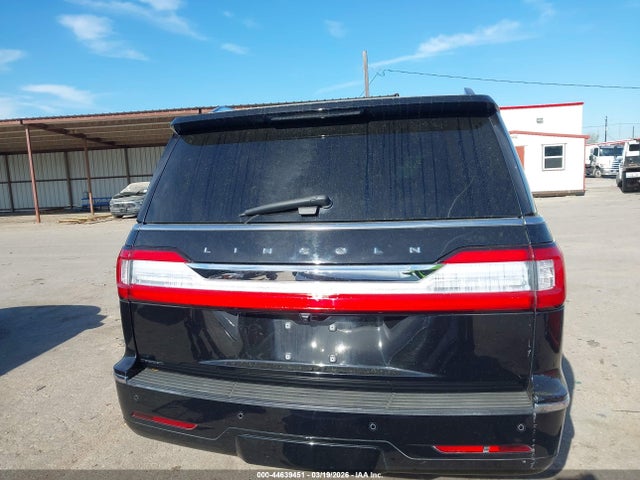 Lincoln Navigator Reserve