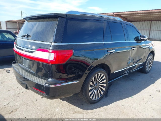 Lincoln Navigator Reserve