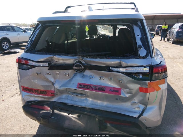 Nissan Pathfinder Sv 2wd
