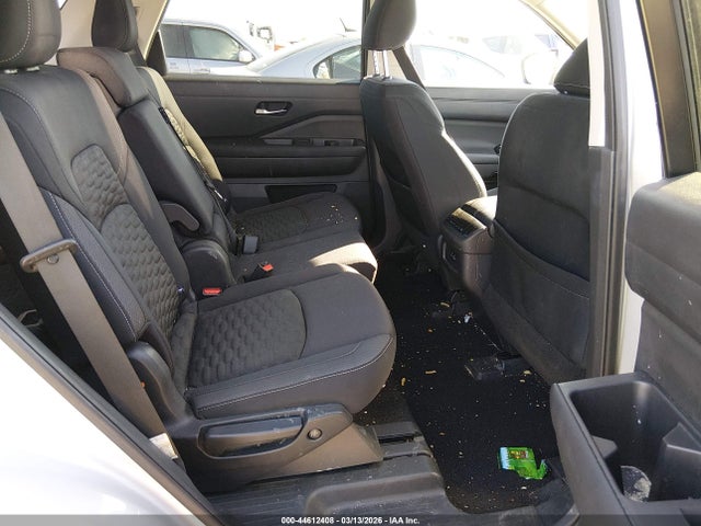 Nissan Pathfinder Sv 2wd