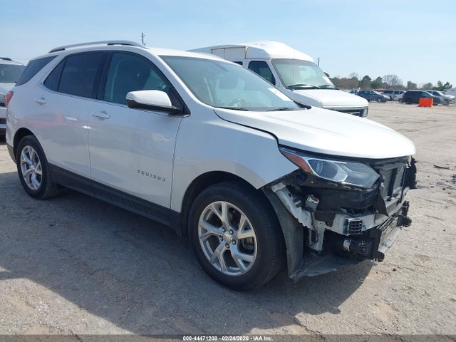 Salvage Chevrolet Equinox Image