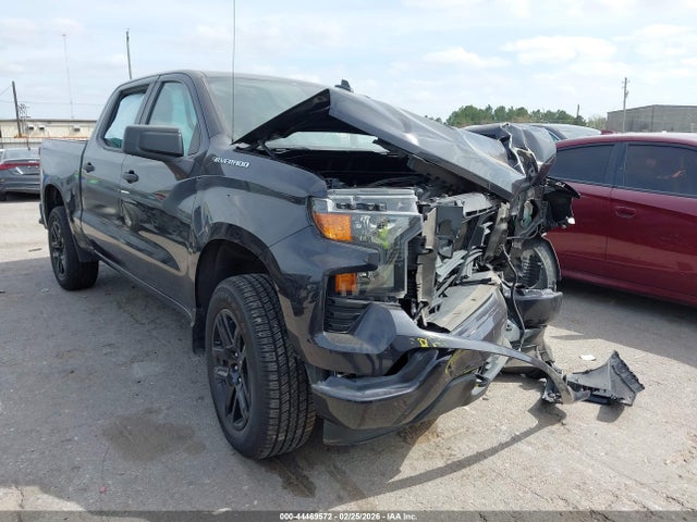 Chevrolet Silverado 1500 4wd  Short Bed Custom