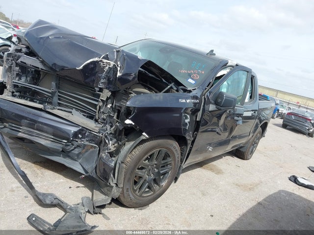 Chevrolet Silverado 1500 4wd  Short Bed Custom