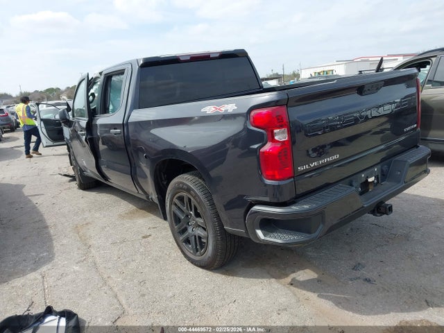 Chevrolet Silverado 1500 4wd  Short Bed Custom