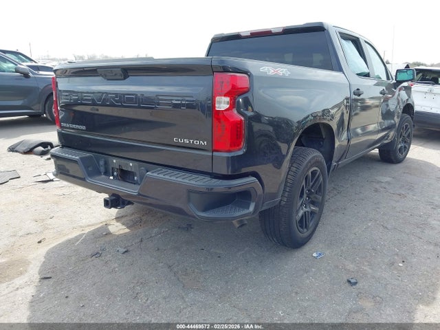 Chevrolet Silverado 1500 4wd  Short Bed Custom