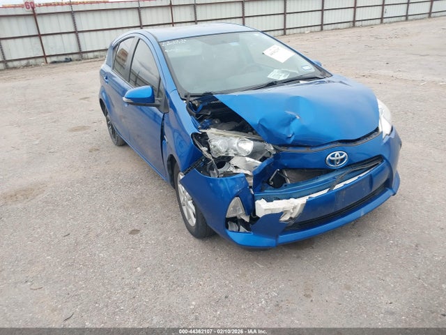 Salvage Toyota Prius c Image