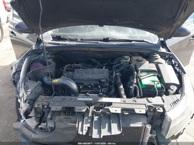 Chevrolet Cruze 1lt Auto