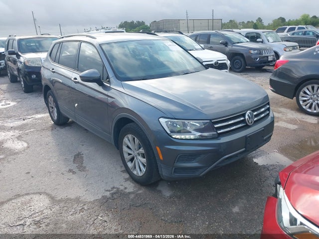 Salvage Volkswagen Tiguan Image