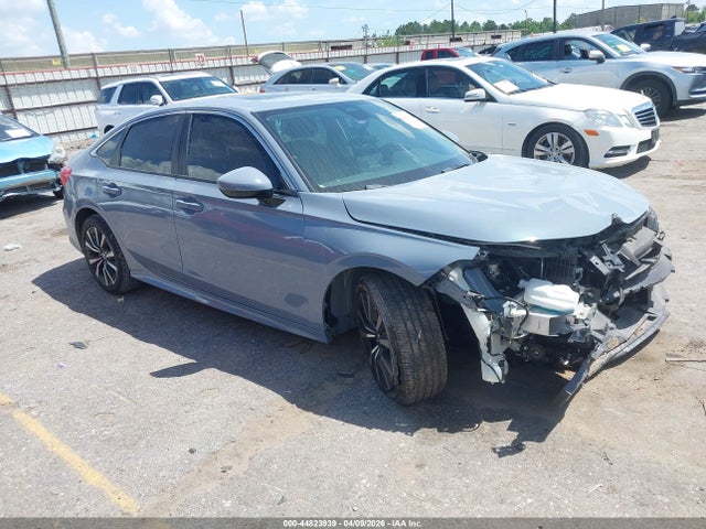 Salvage Honda Civic Image