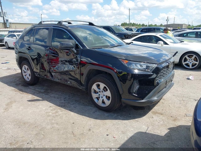 Salvage Toyota RAV4 Image