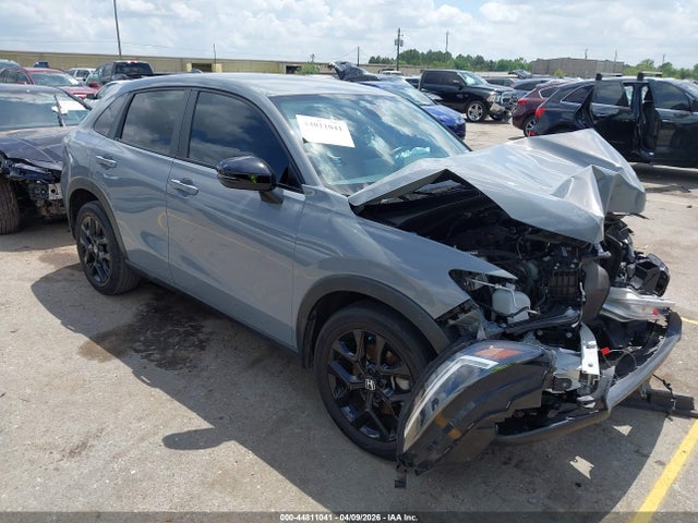 Salvage Honda HR-V Image