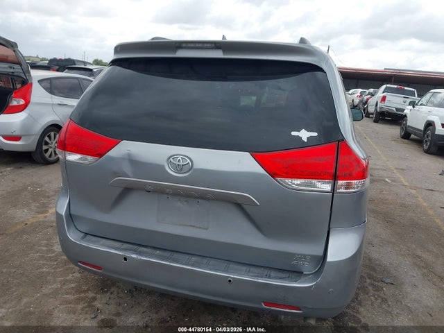 Toyota Sienna Xle 7 Passenger
