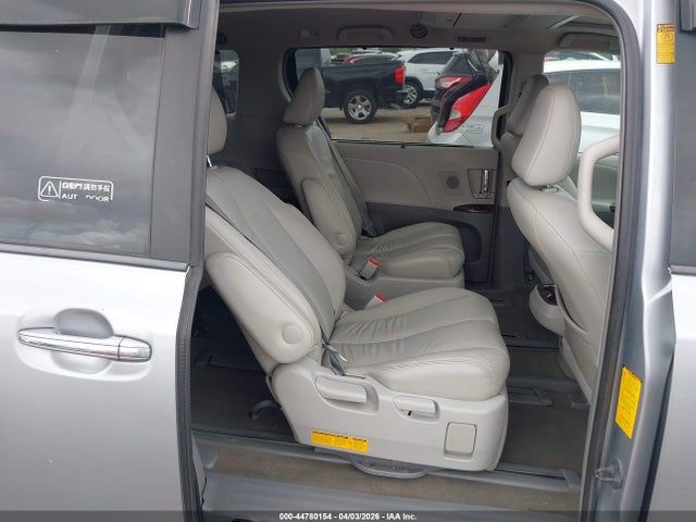 Toyota Sienna Xle 7 Passenger