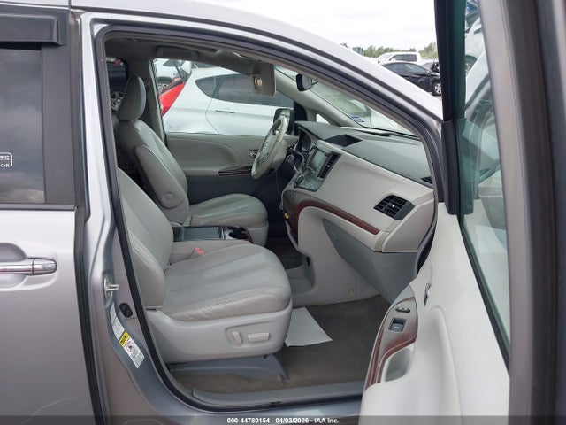 Toyota Sienna Xle 7 Passenger