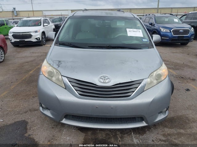 Toyota Sienna Xle 7 Passenger