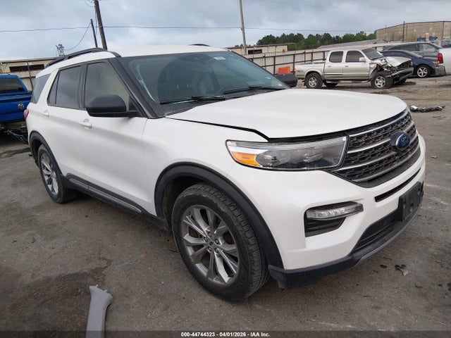 Salvage Ford Explorer Image