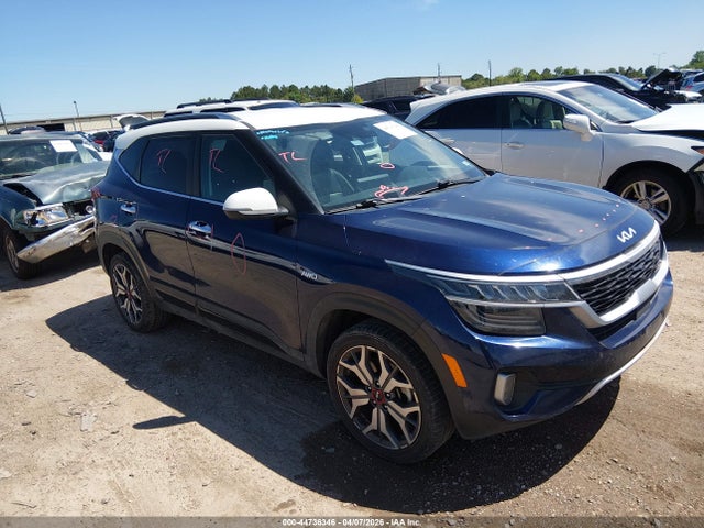 Salvage Kia Seltos Image