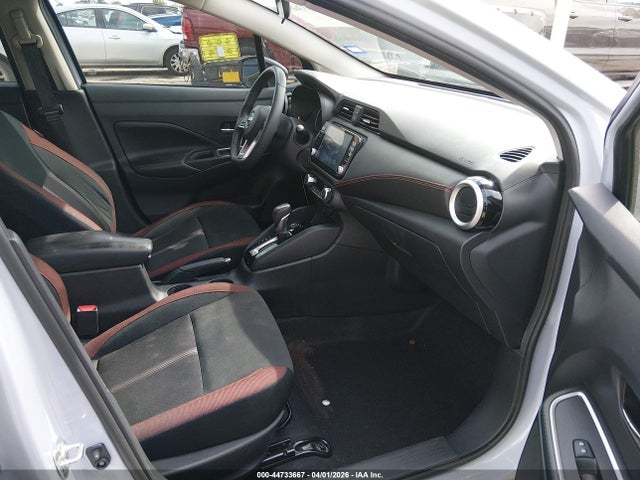 Nissan Versa 1.6 Sr