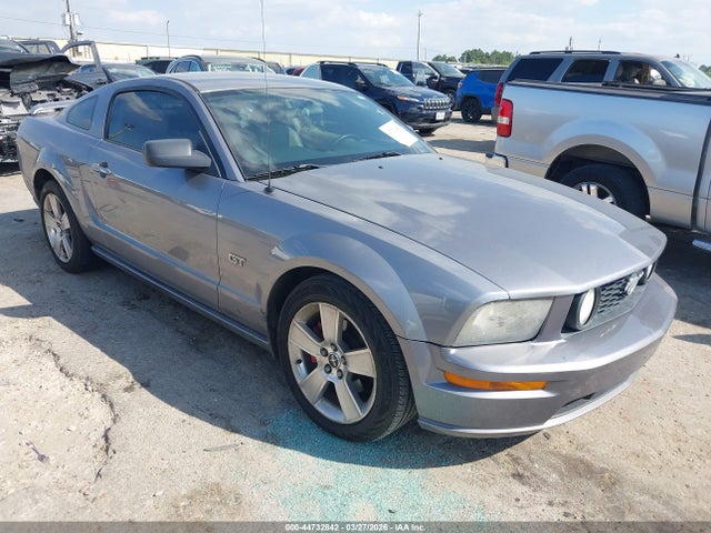 Salvage Ford Mustang Image