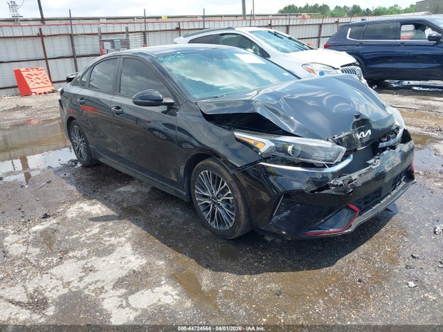 Salvage Kia Forte Image
