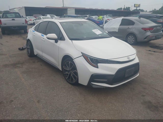 Salvage Toyota Corolla Image