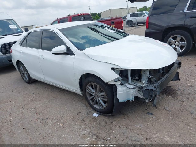 Salvage Toyota Camry Image