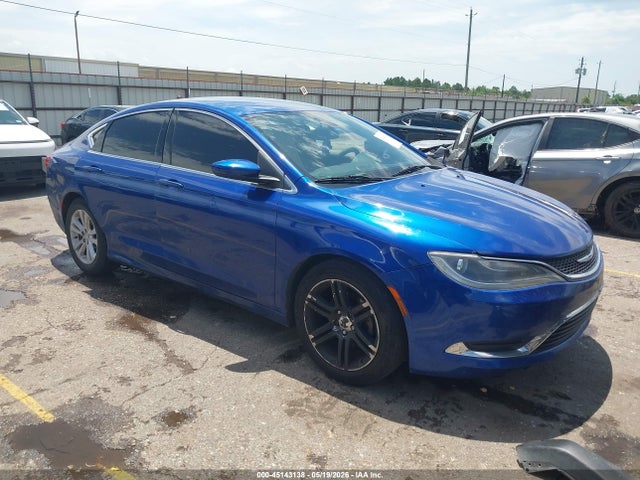 Salvage Chrysler 200 Image