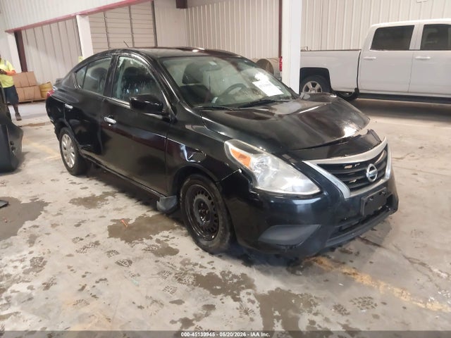 Salvage Nissan Versa Image