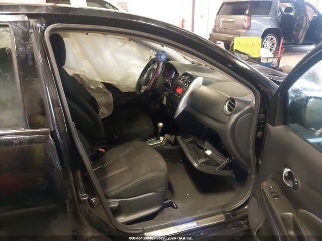 Nissan Versa 1.6 Sv