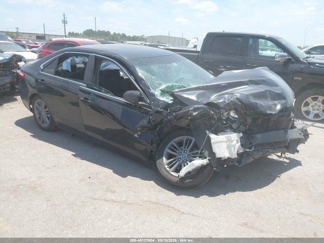 Salvage Toyota Camry Image