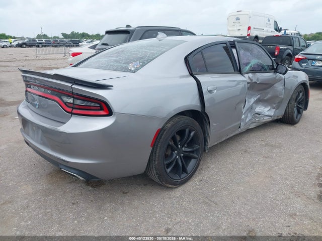 Dodge Charger Sxt