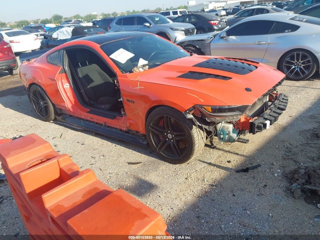 Salvage Ford Mustang Image