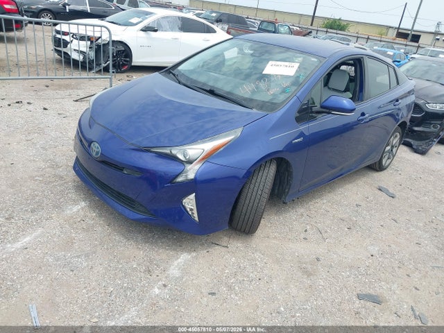 Toyota Prius Three Touring